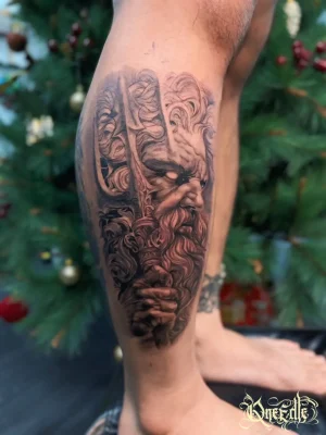 Blackgrey-poseidon-realistic-tattoo-Qneedle-Studio-HCM