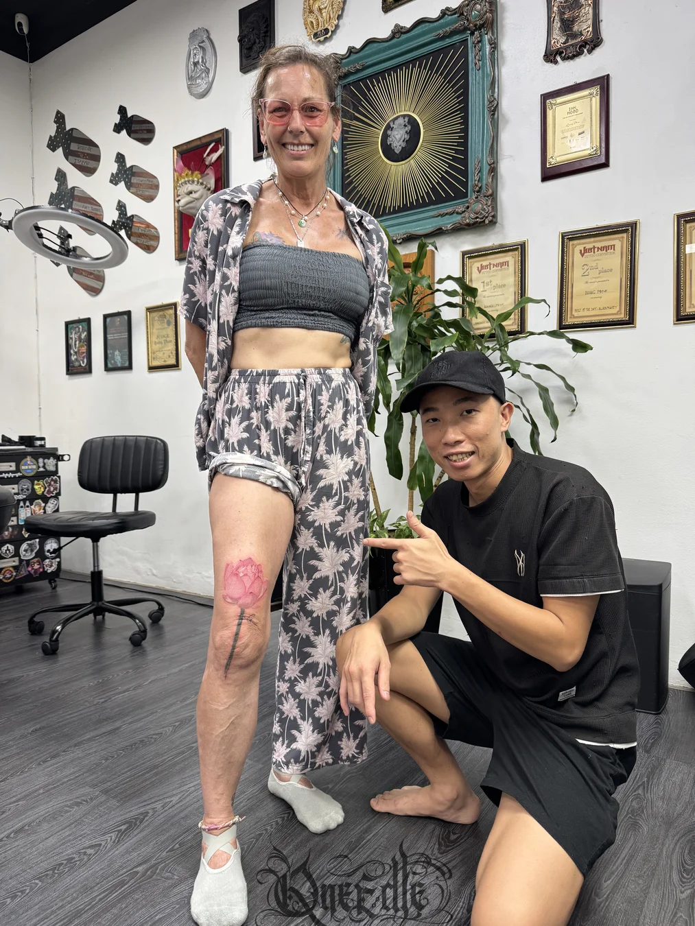 artist Tuan with our clients- Qneedle Studio